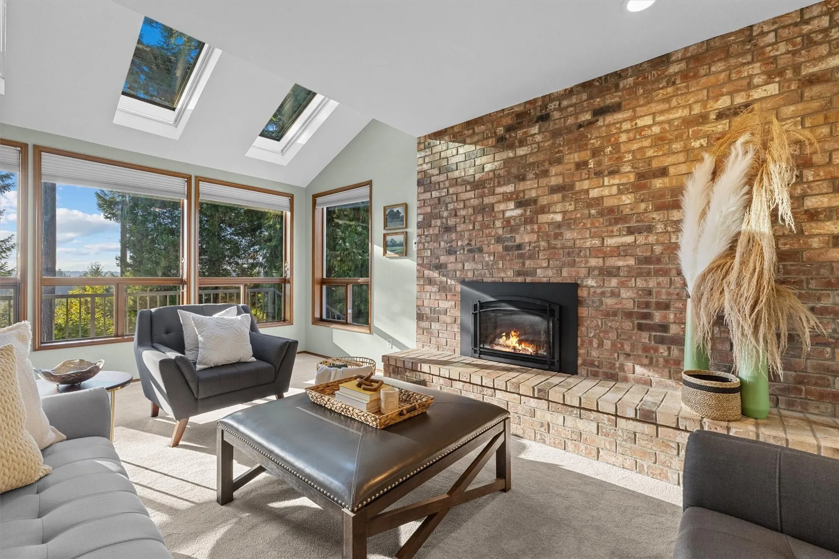 17315 102nd Avenue NE, Bothell, WA 98011-3744