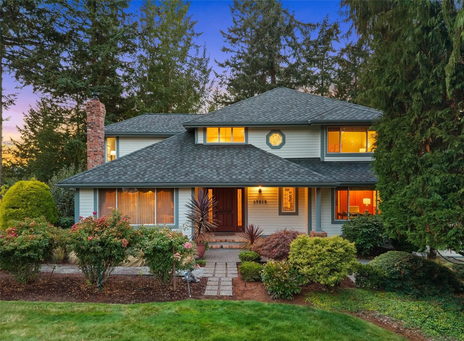 17315 102nd Avenue NE, Bothell, WA 98011-3744