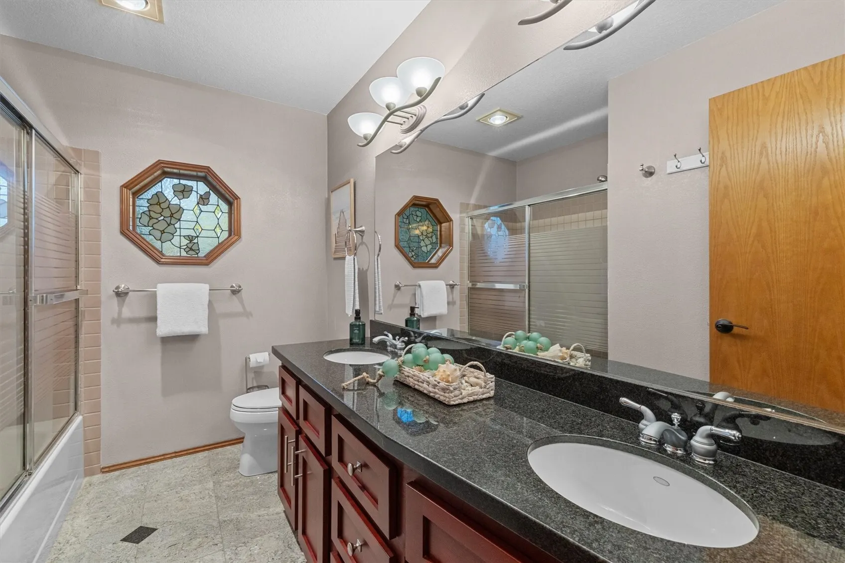 17315 102nd Avenue NE, Bothell, WA 98011-3744