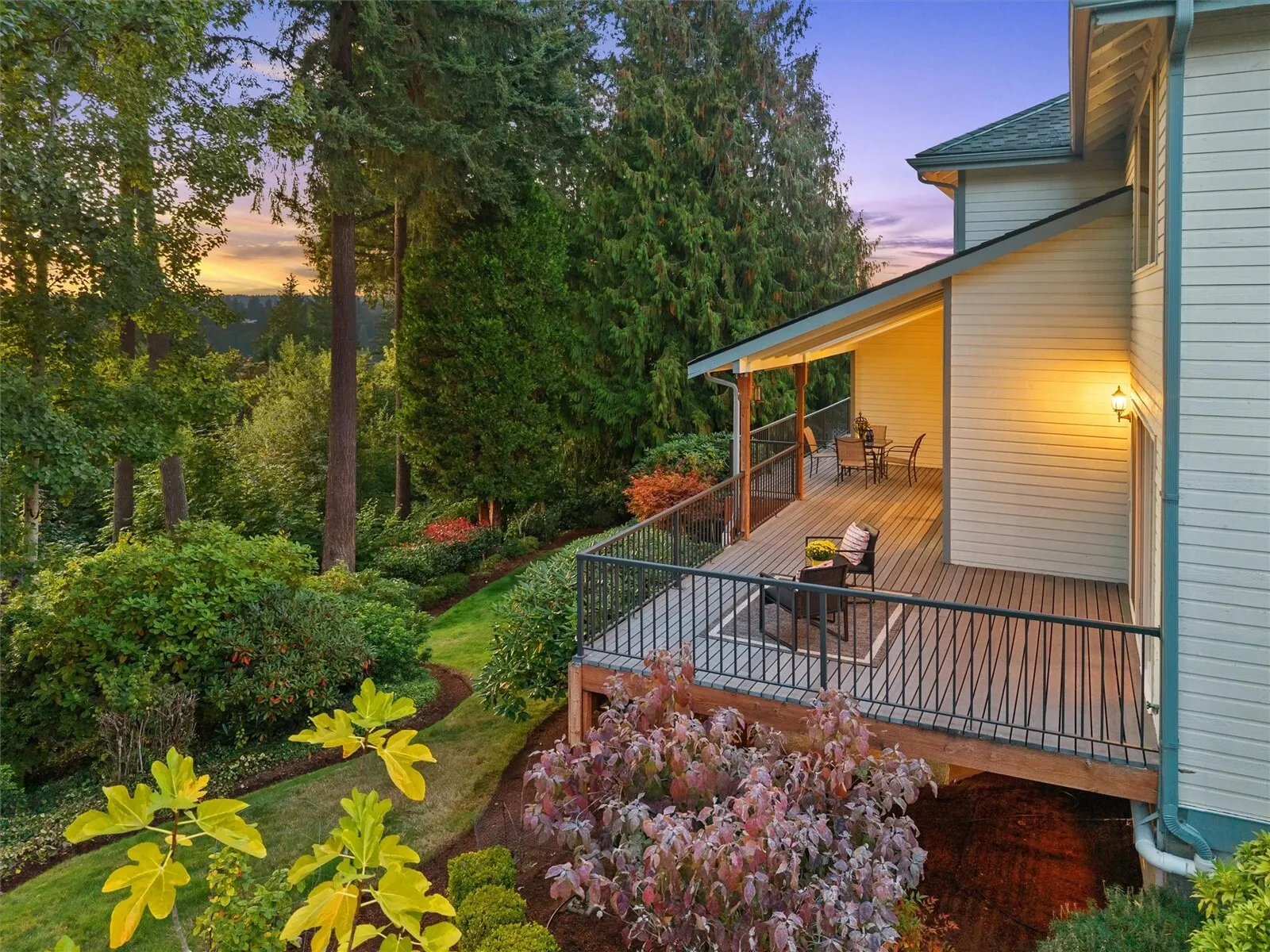 17315 102nd Avenue NE, Bothell, WA 98011-3744