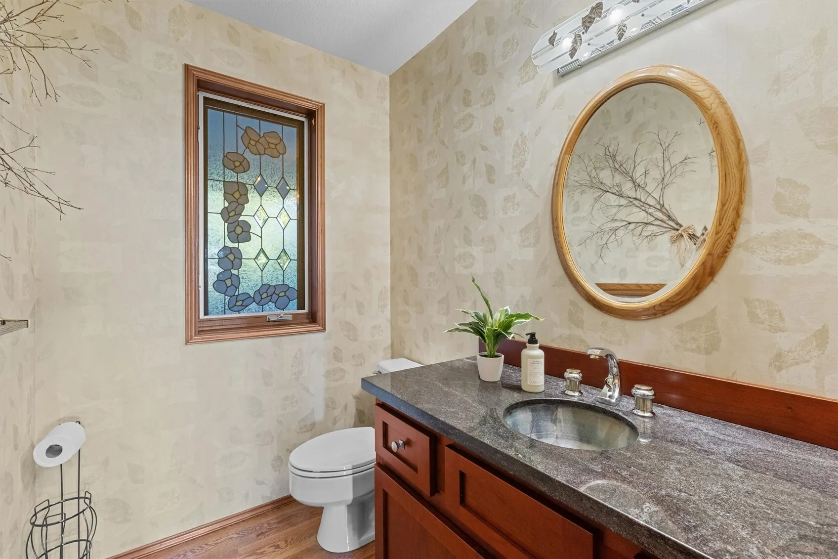 17315 102nd Avenue NE, Bothell, WA 98011-3744