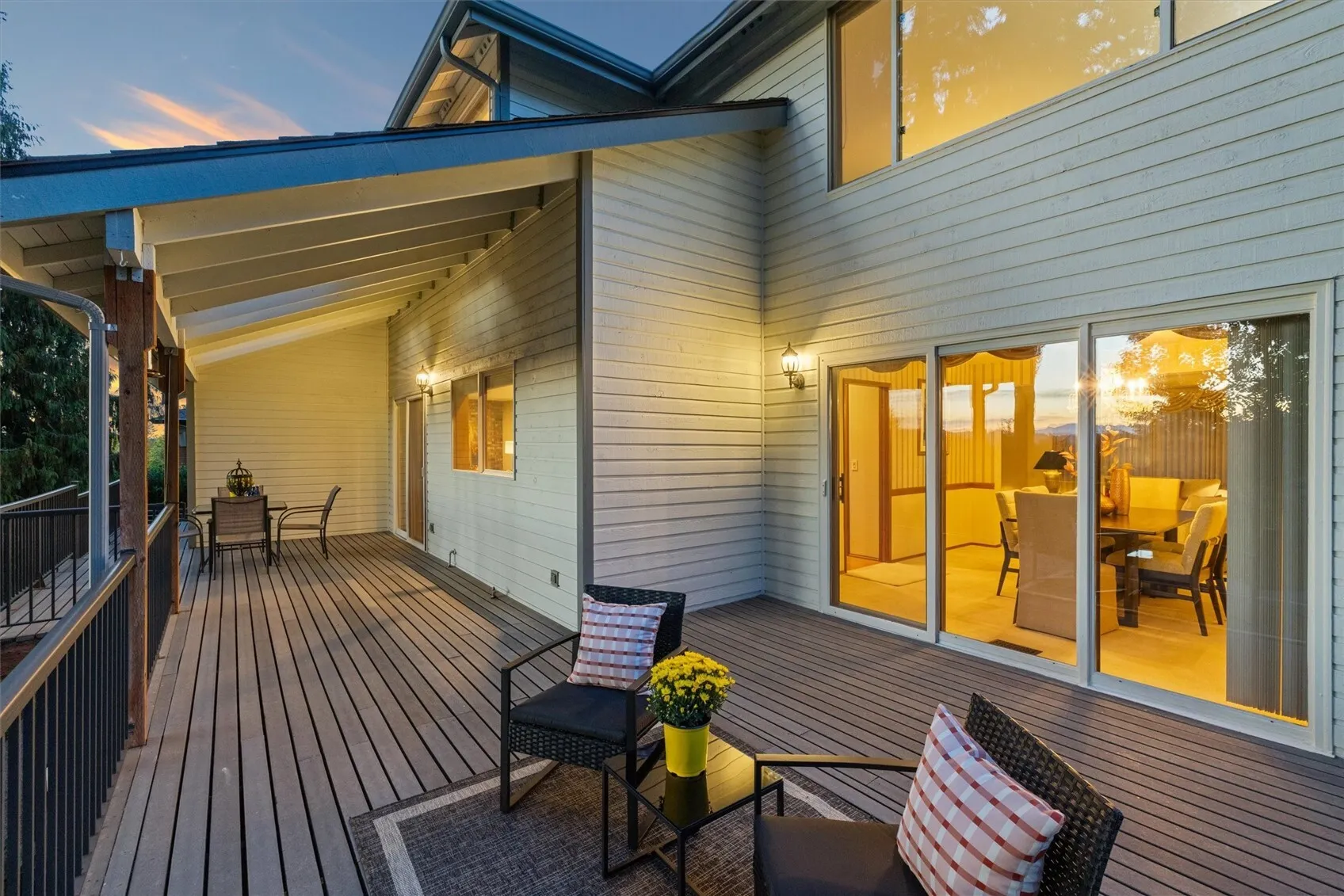 17315 102nd Avenue NE, Bothell, WA 98011-3744