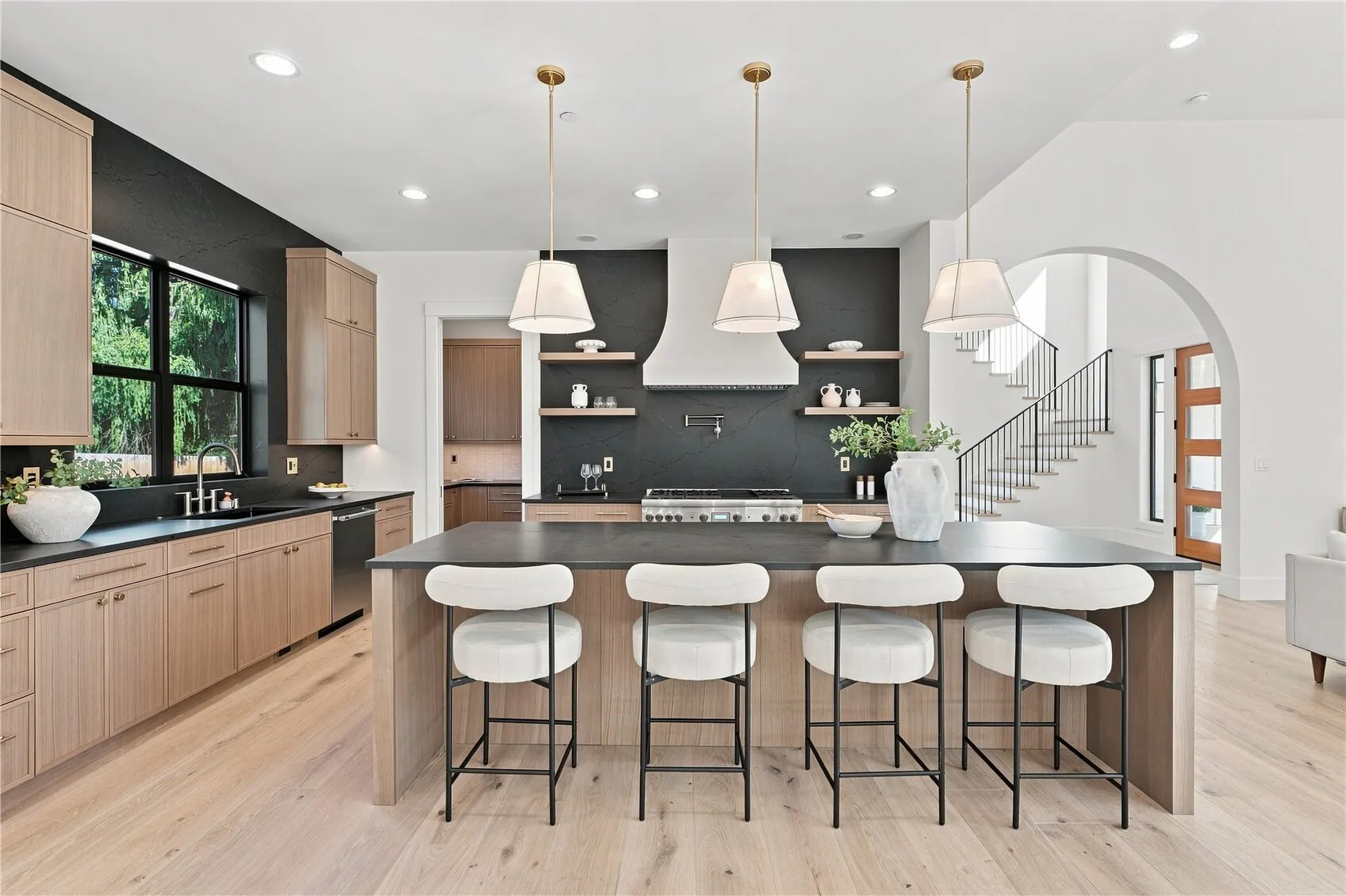 17218 & 17220 NE Woodinville Duvall Road , Woodinville, WA 98072