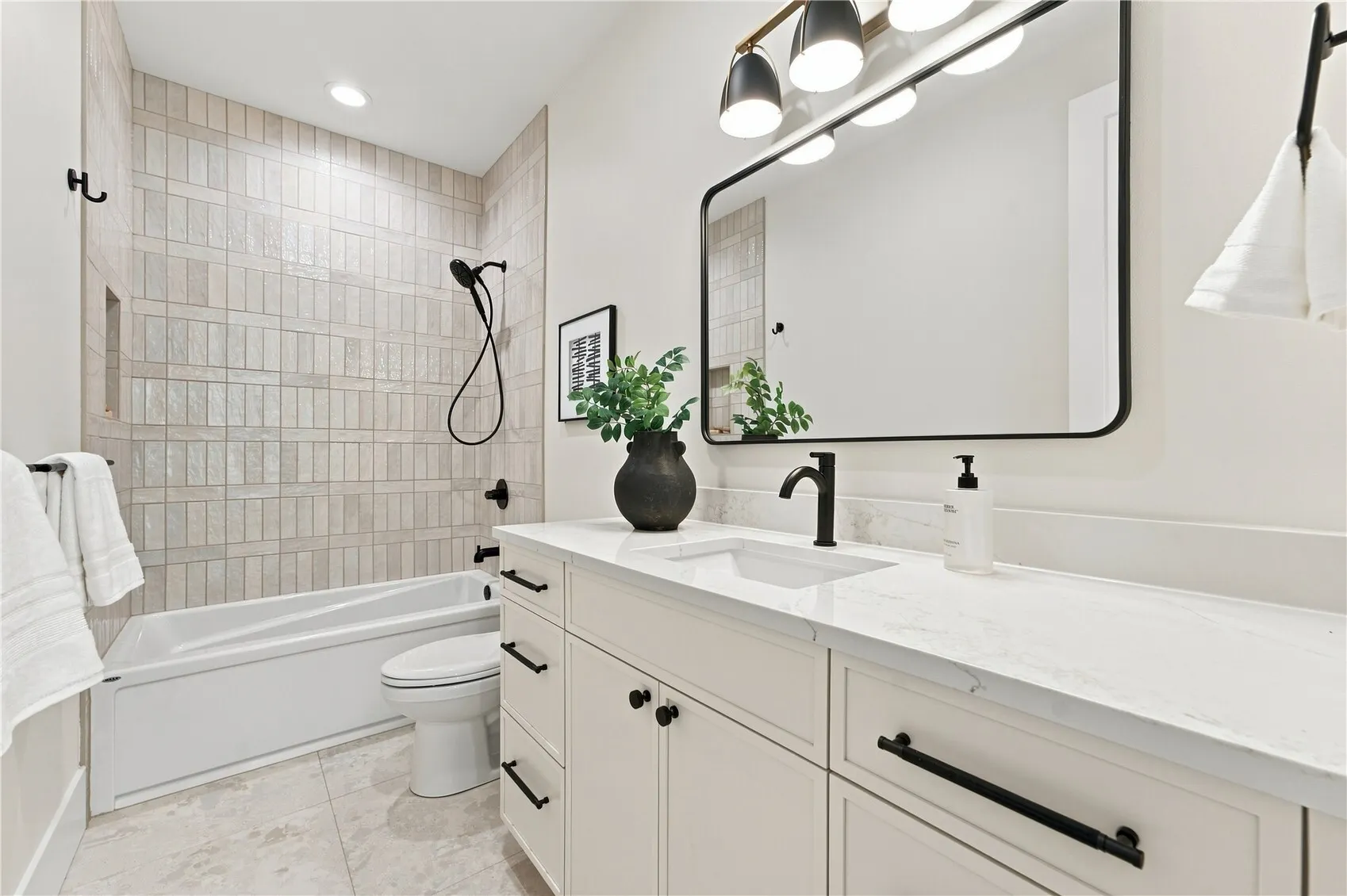 17218 & 17220 NE Woodinville Duvall Road , Woodinville, WA 98072