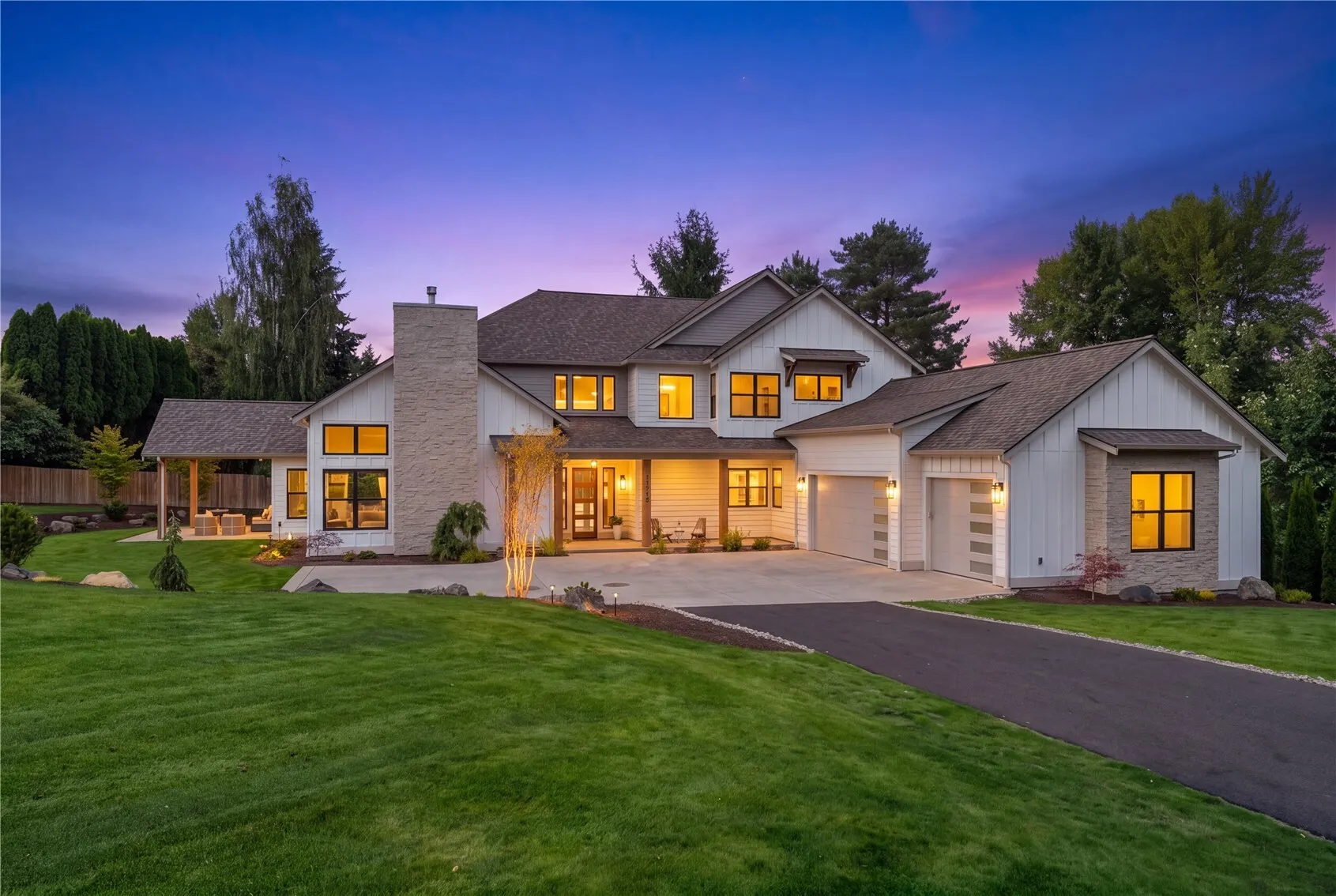 17218 & 17220 NE Woodinville Duvall Road , Woodinville, WA 98072