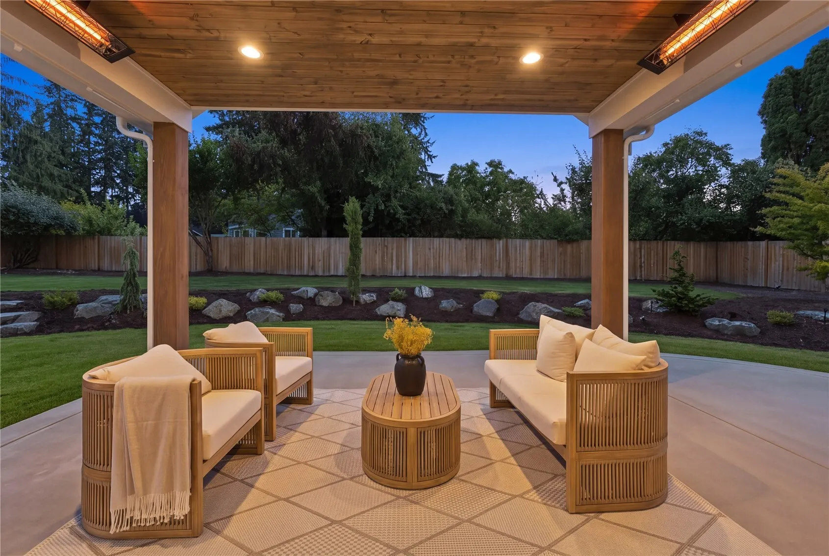 17218 & 17220 NE Woodinville Duvall Road , Woodinville, WA 98072