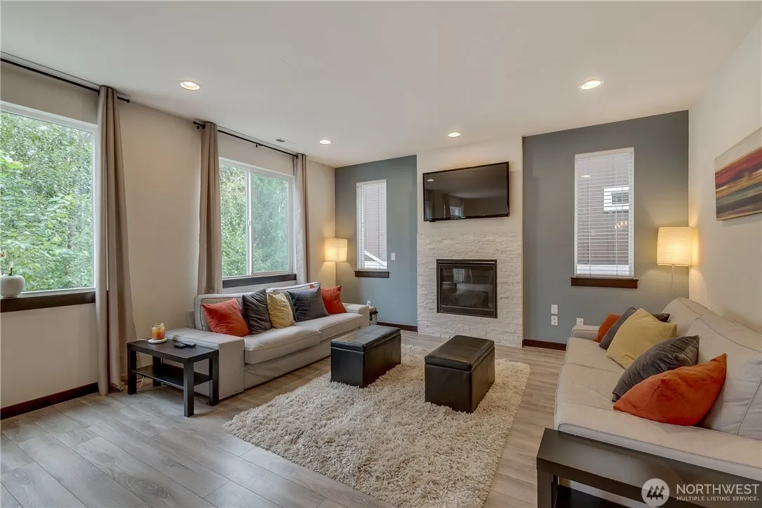 17627 3rd Avenue SE, Bothell, WA 98012
