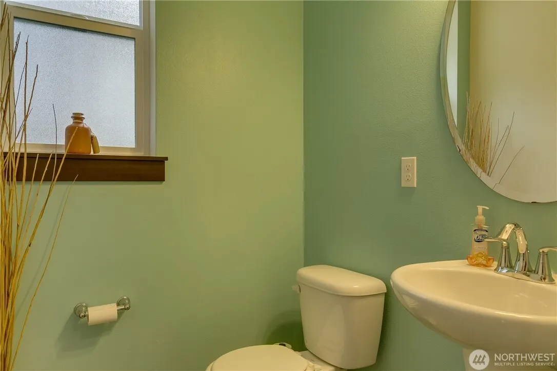17627 3rd Avenue SE, Bothell, WA 98012