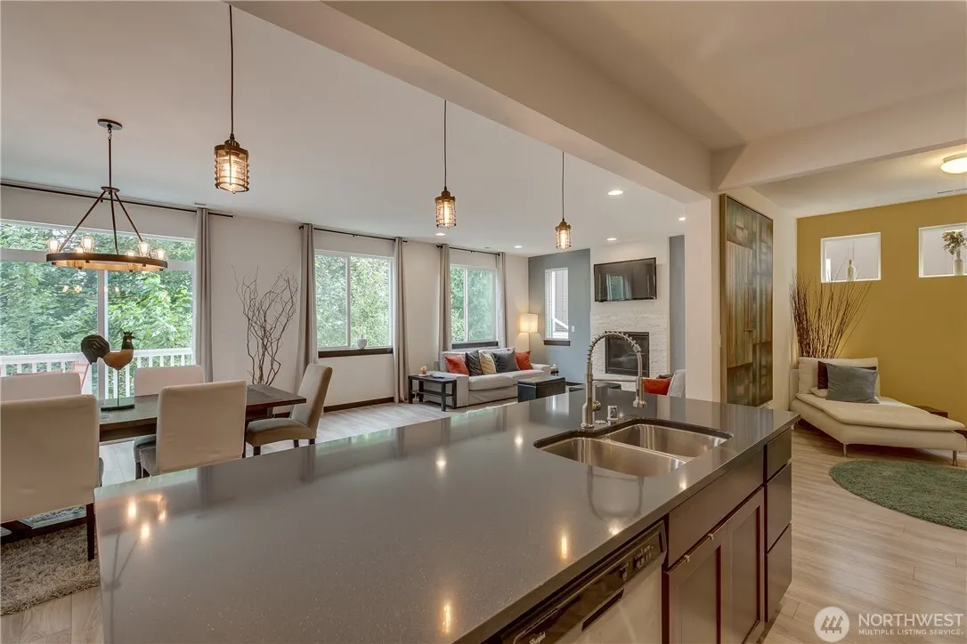 17627 3rd Avenue SE, Bothell, WA 98012