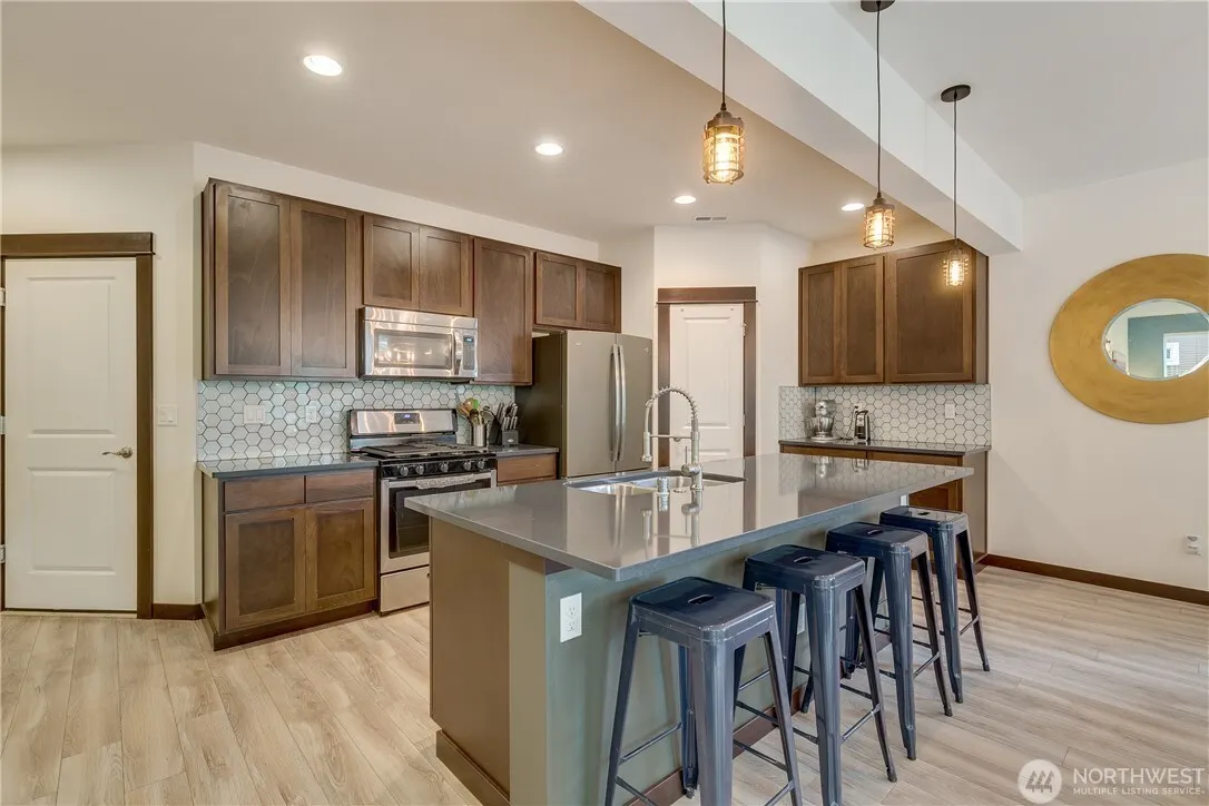 17627 3rd Avenue SE, Bothell, WA 98012