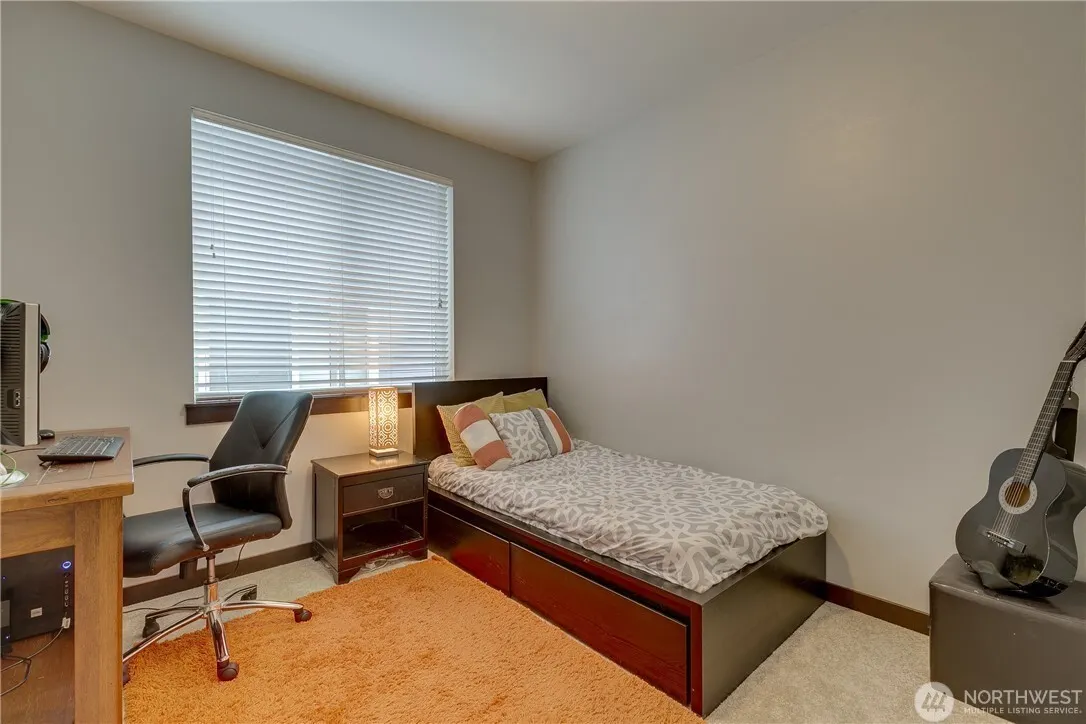 17627 3rd Avenue SE, Bothell, WA 98012