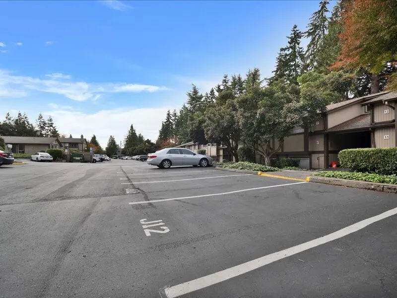 4727 176th Street SW #J12, Lynnwood, WA 98037
