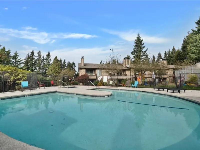4727 176th Street SW #J12, Lynnwood, WA 98037