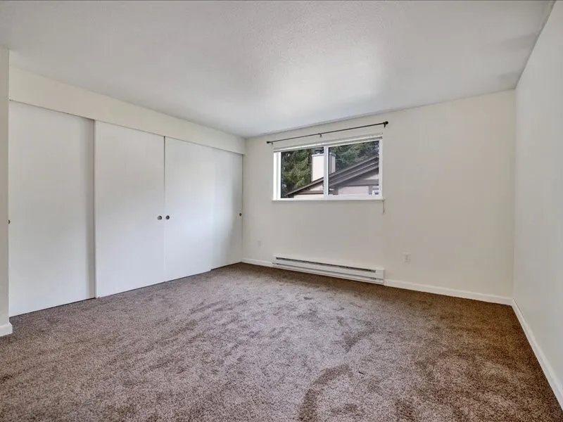 4727 176th Street SW #J12, Lynnwood, WA 98037