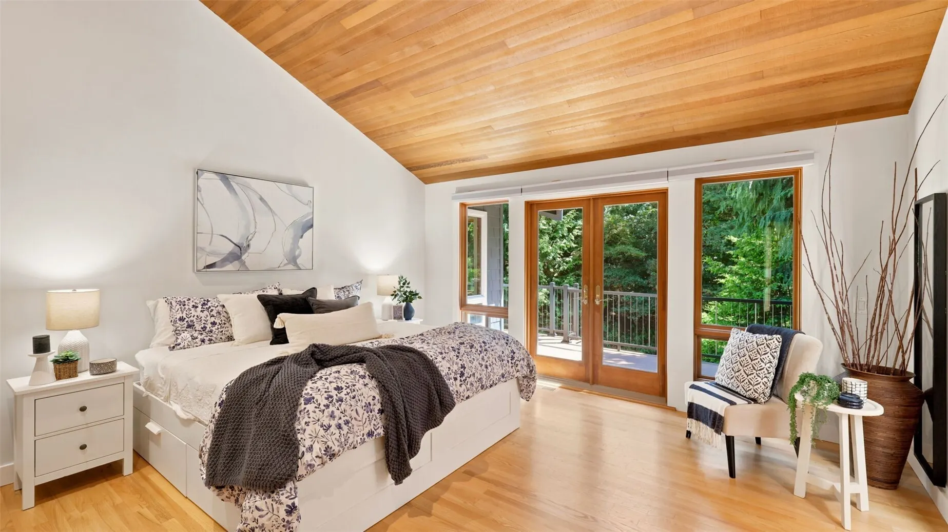 15510 NE 160th Street , Woodinville, WA 98072
