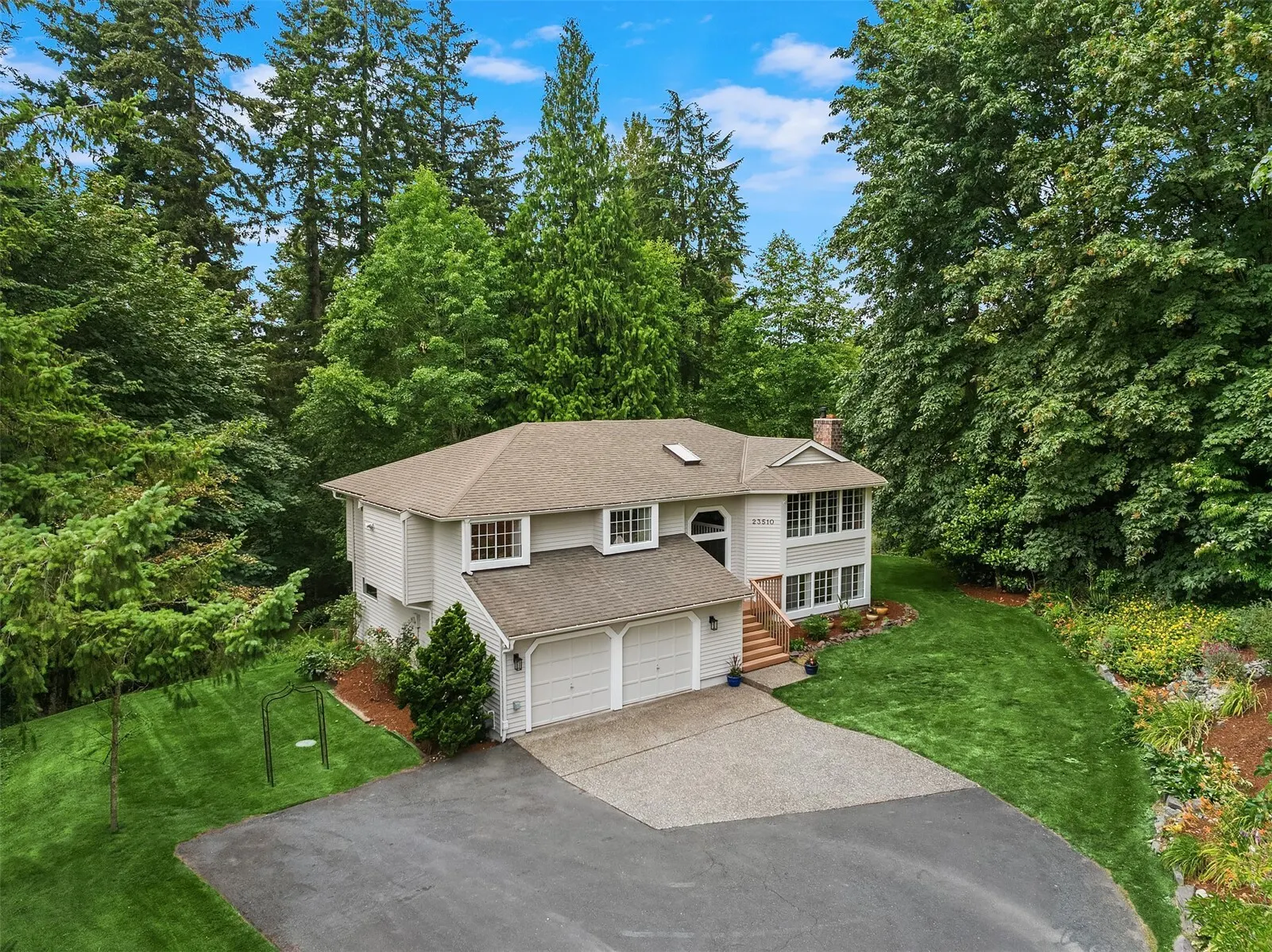 23510 NE 181st Street , Woodinville, WA 98077