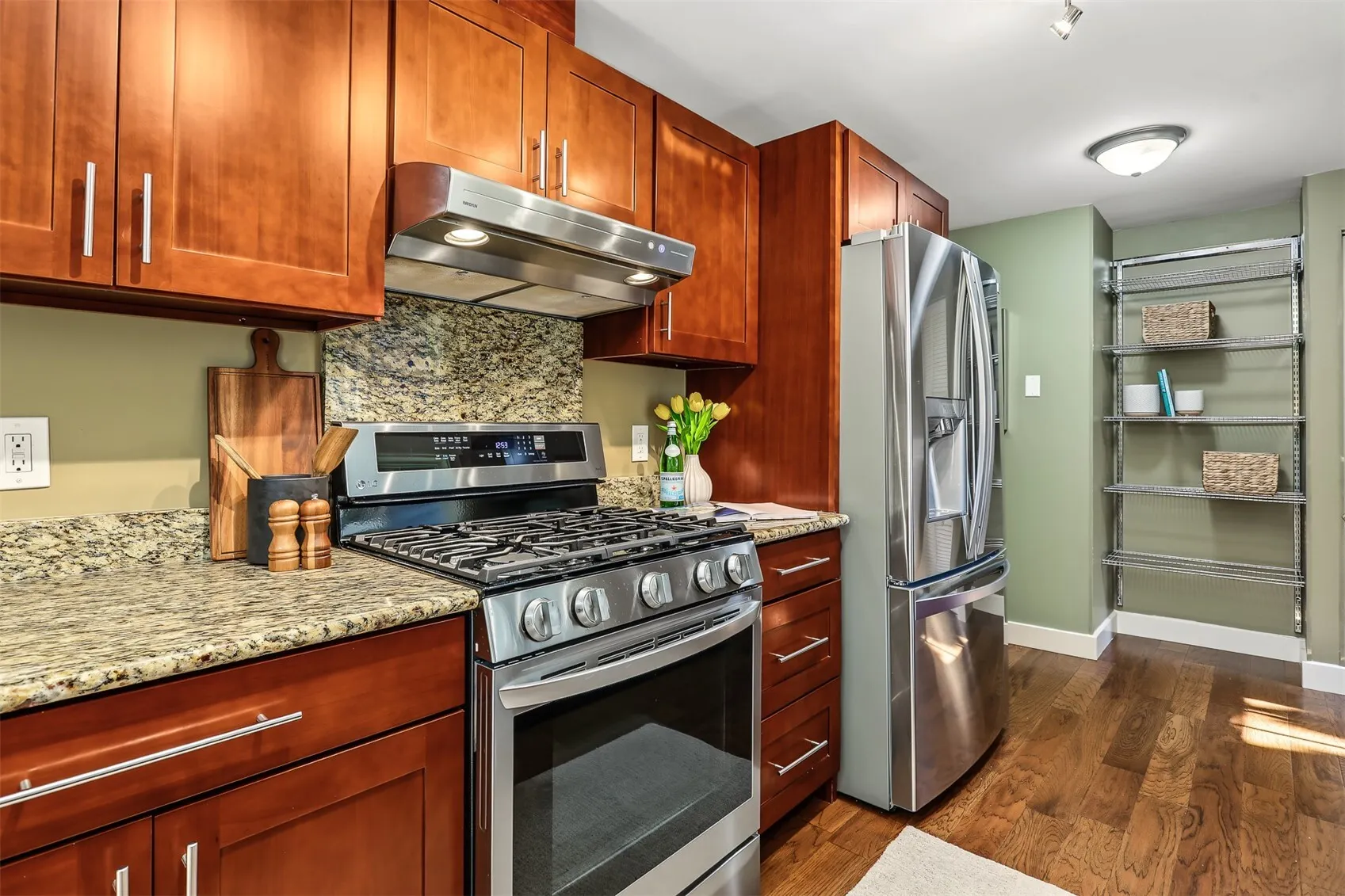 2526 204th Street SW, Lynnwood, WA 98036