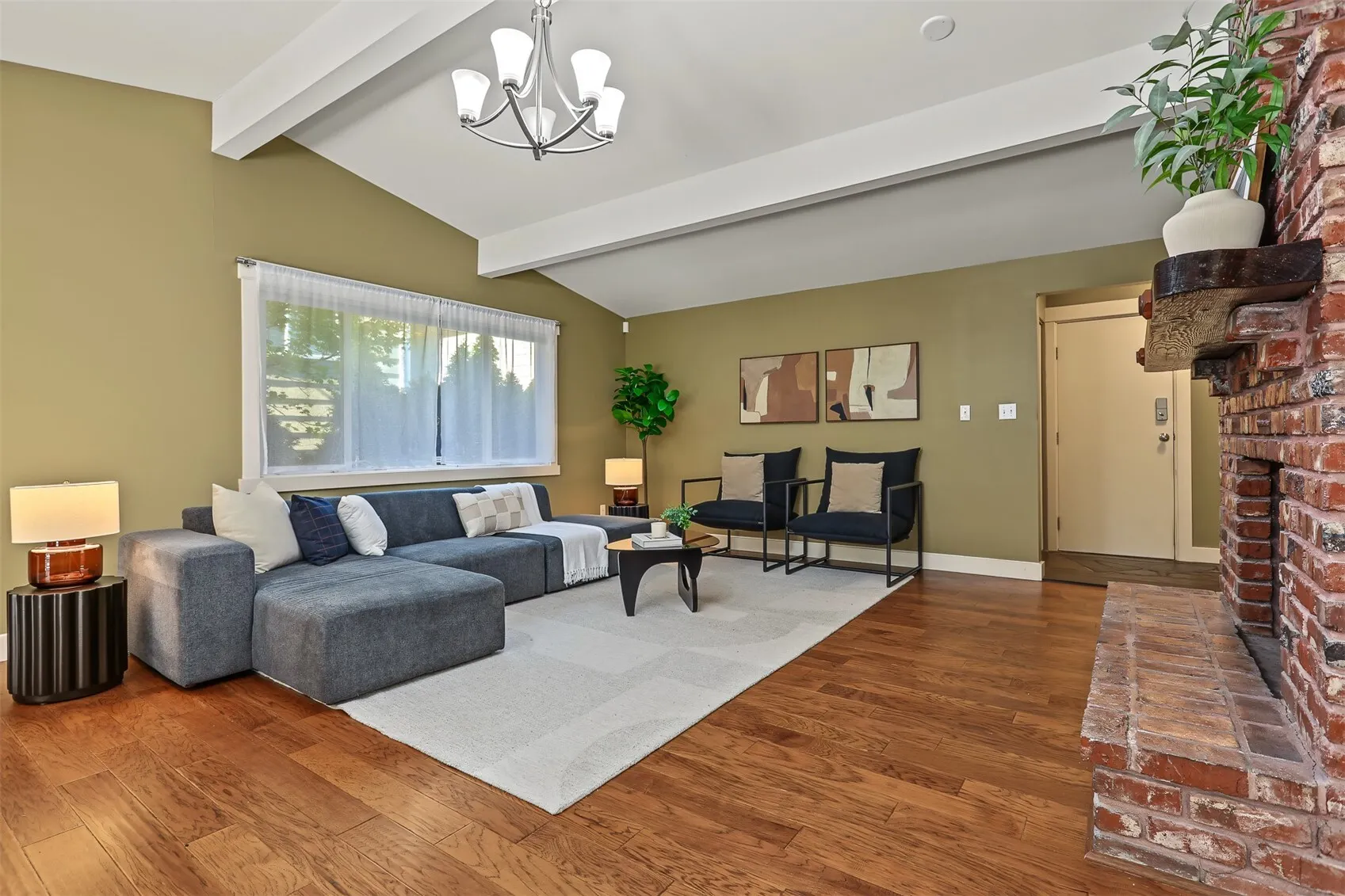 2526 204th Street SW, Lynnwood, WA 98036