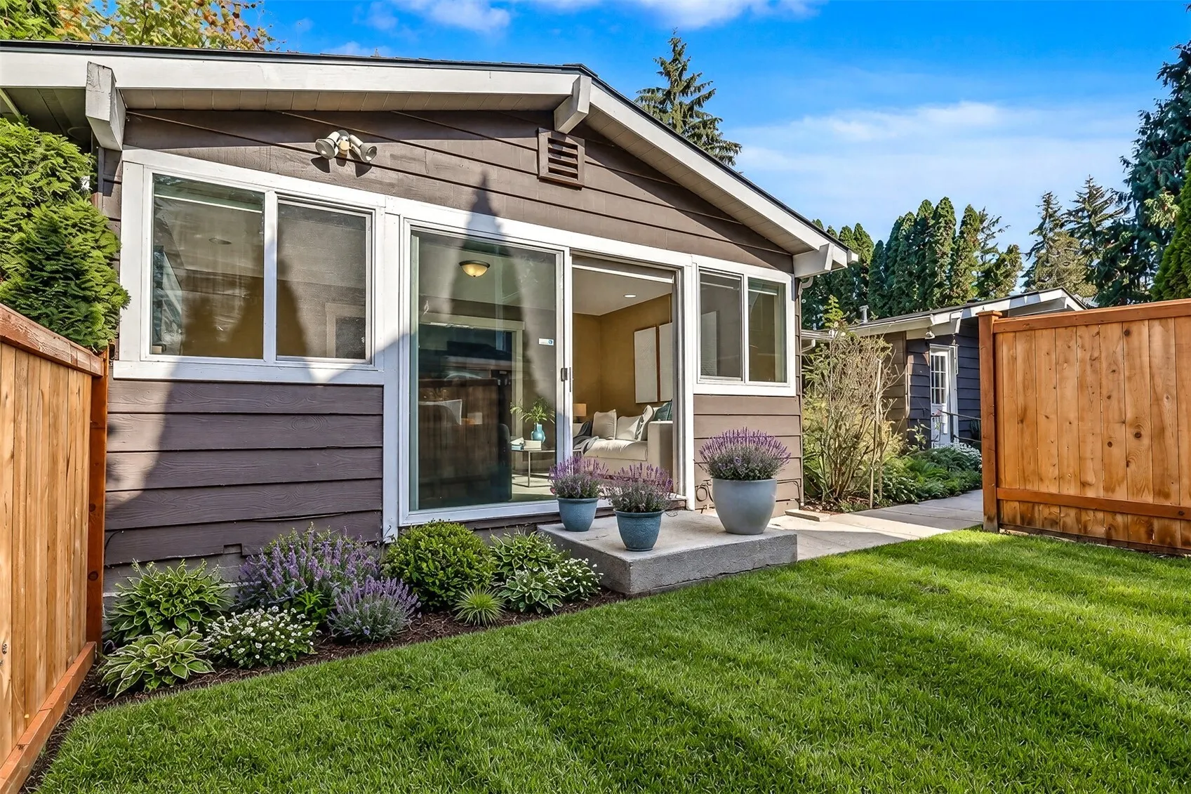 2526 204th Street SW, Lynnwood, WA 98036