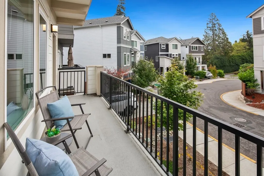 309 207th Place SE, Bothell, WA 98012