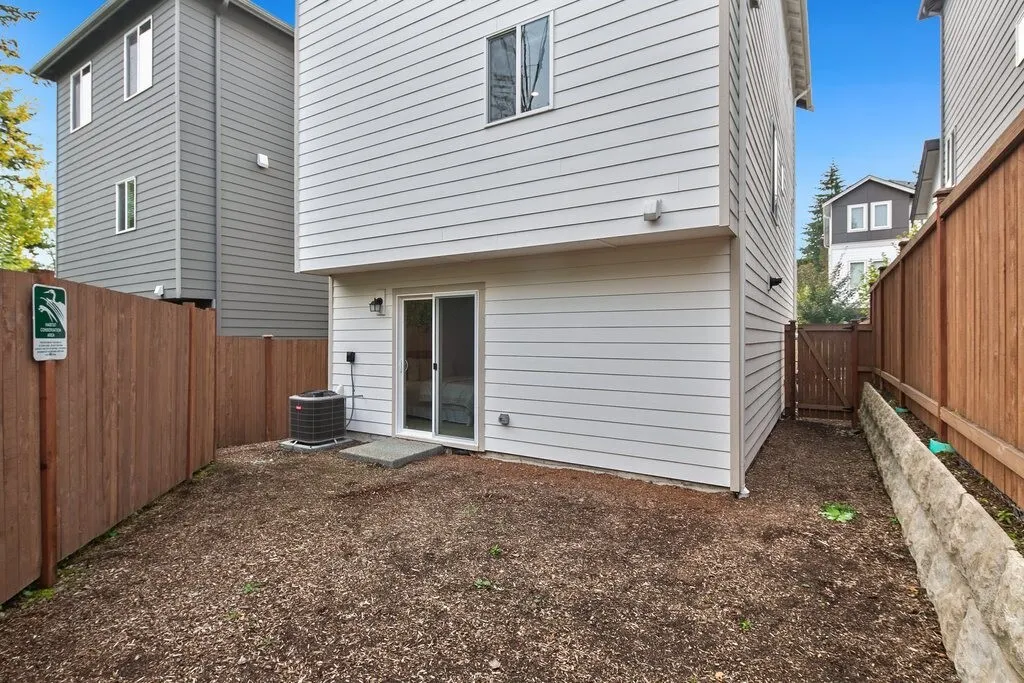 309 207th Place SE, Bothell, WA 98012