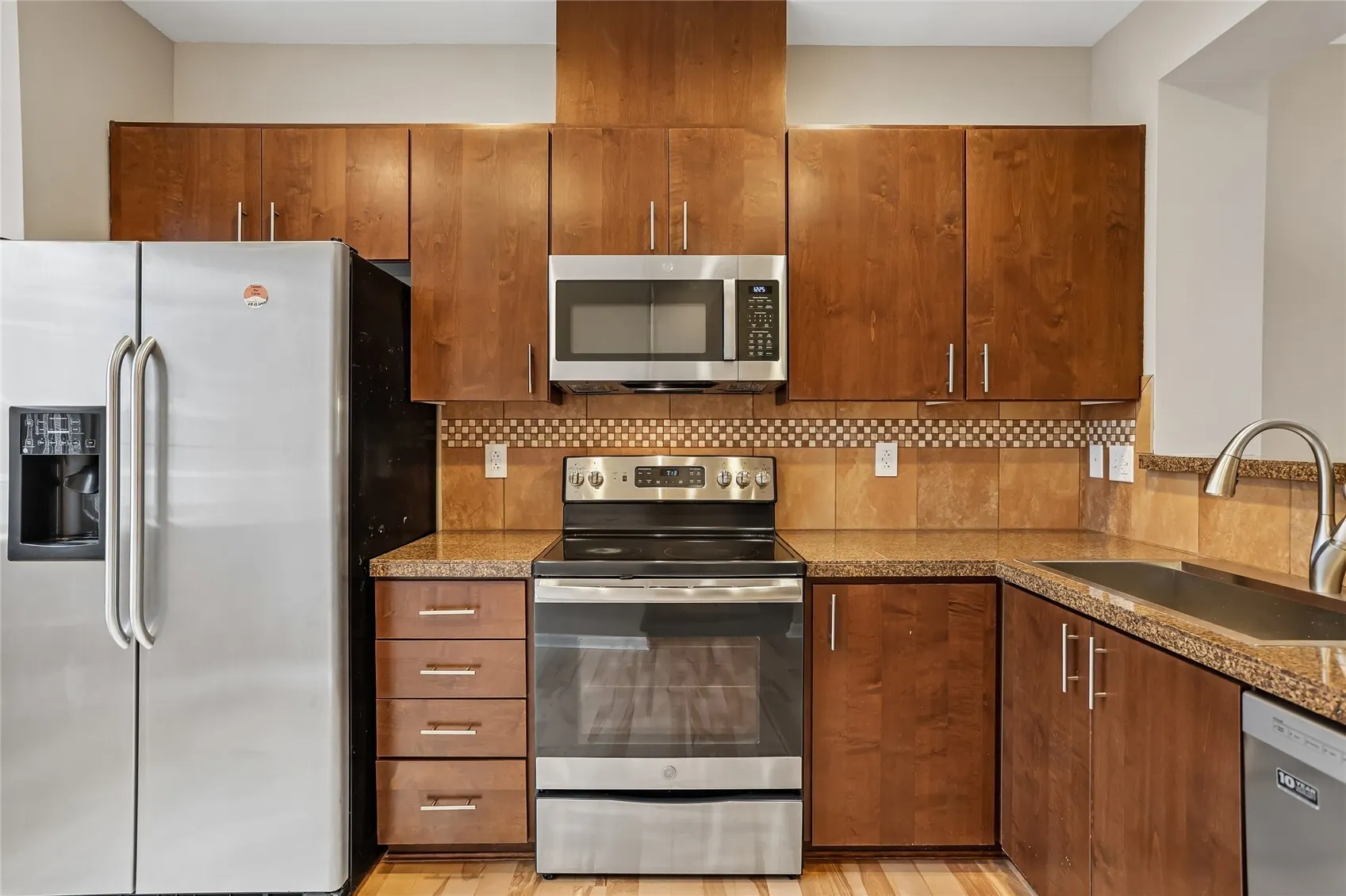 15720 Manor Way #M3, Lynnwood, WA 98087-6253