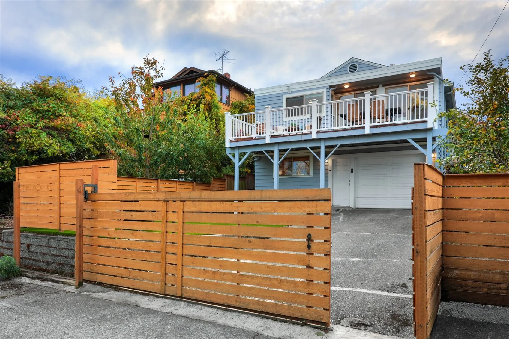 3840 34th Avenue SW, Seattle, WA 98126