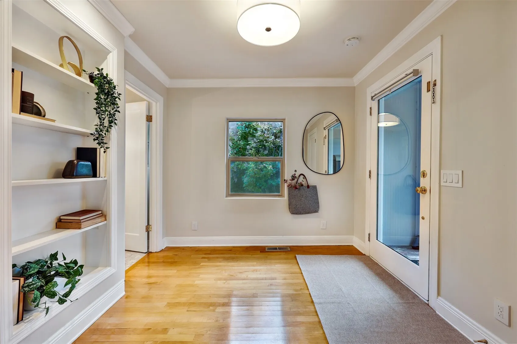 3840 34th Avenue SW, Seattle, WA 98126