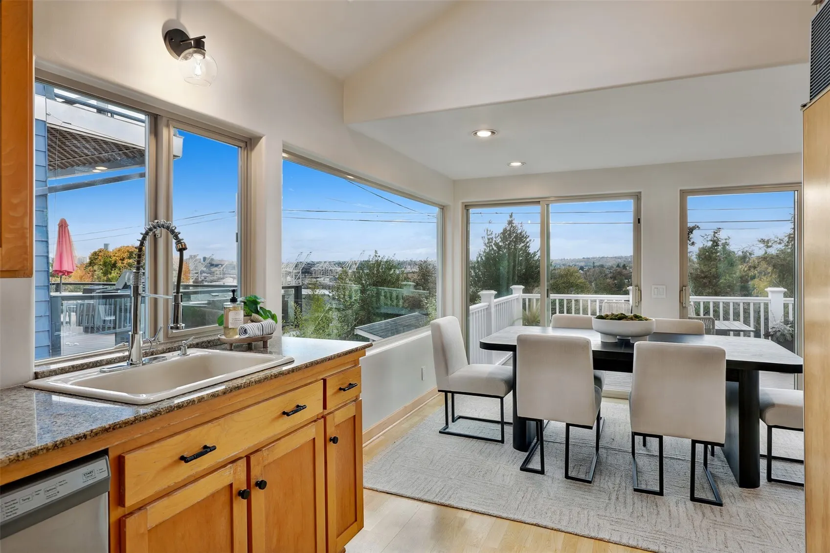 3840 34th Avenue SW, Seattle, WA 98126