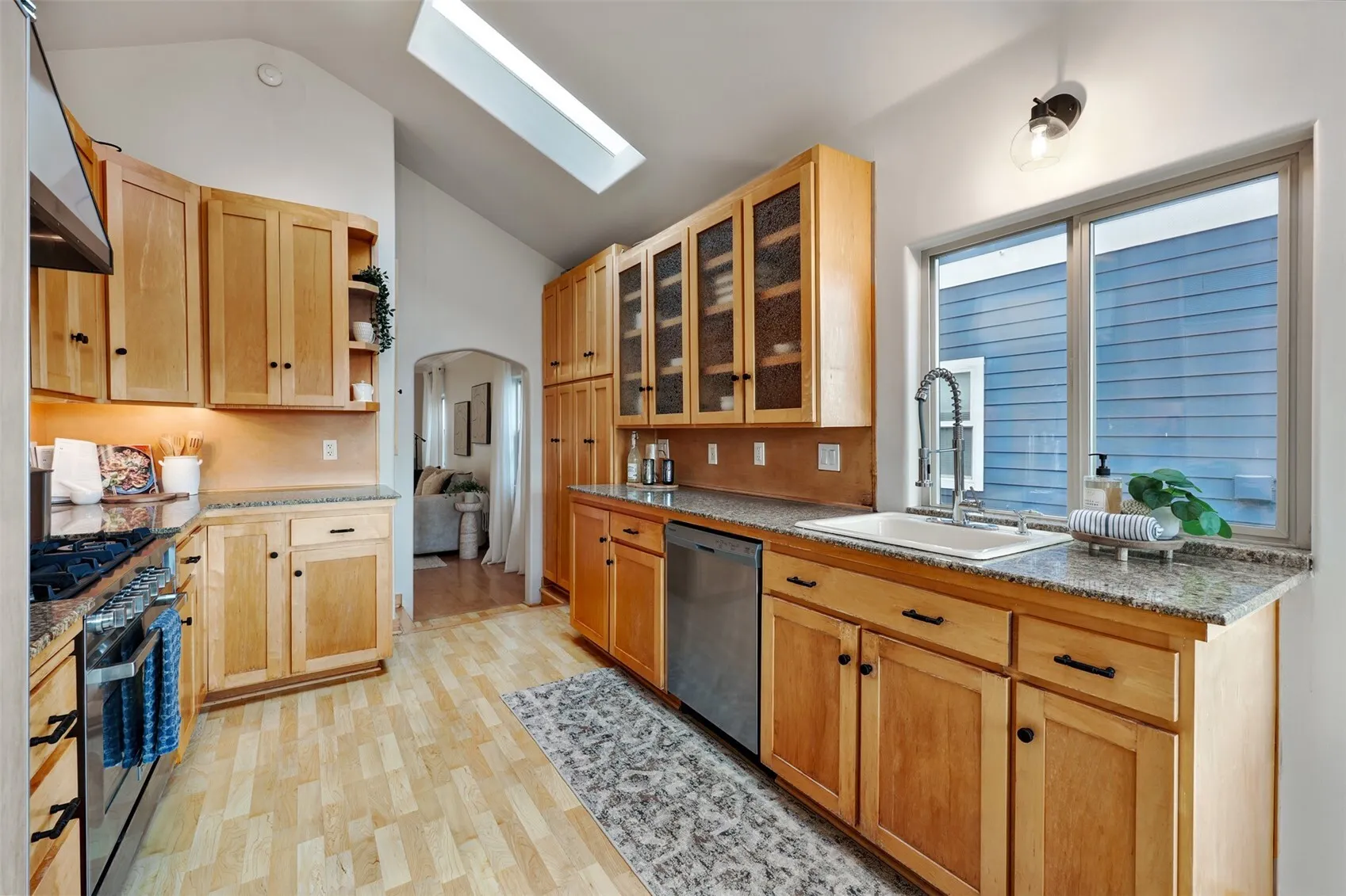 3840 34th Avenue SW, Seattle, WA 98126