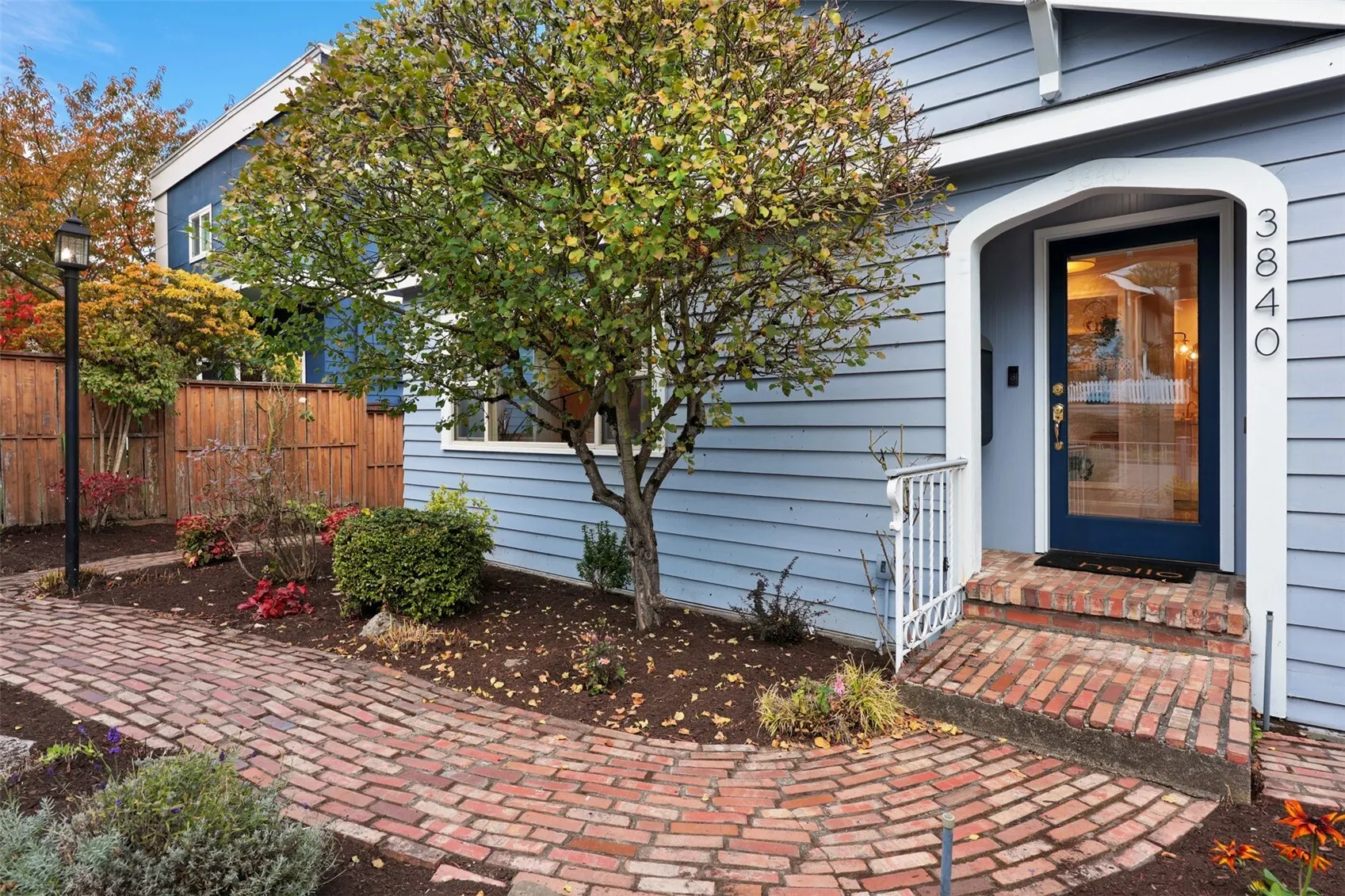 3840 34th Avenue SW, Seattle, WA 98126