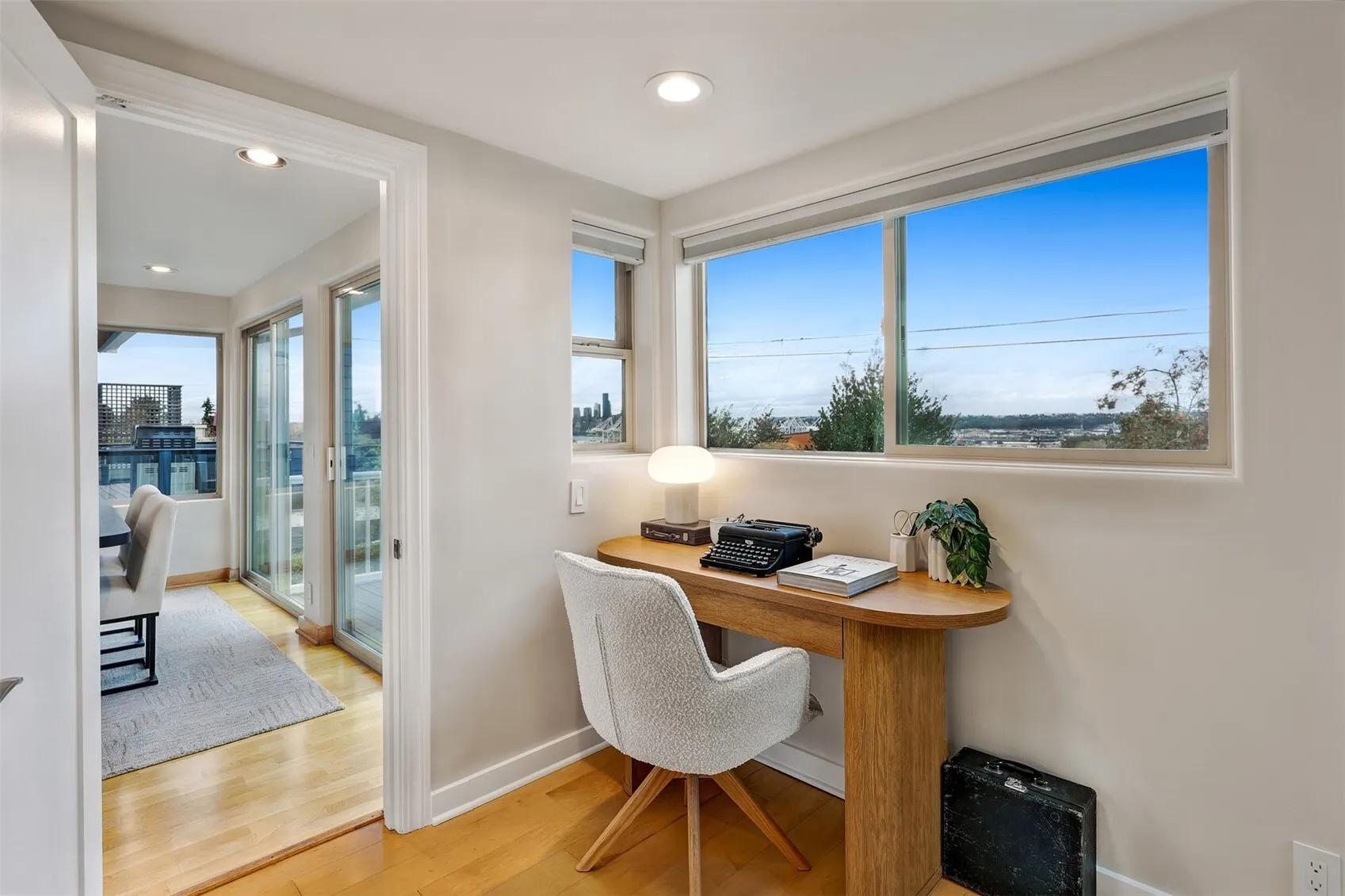 3840 34th Avenue SW, Seattle, WA 98126