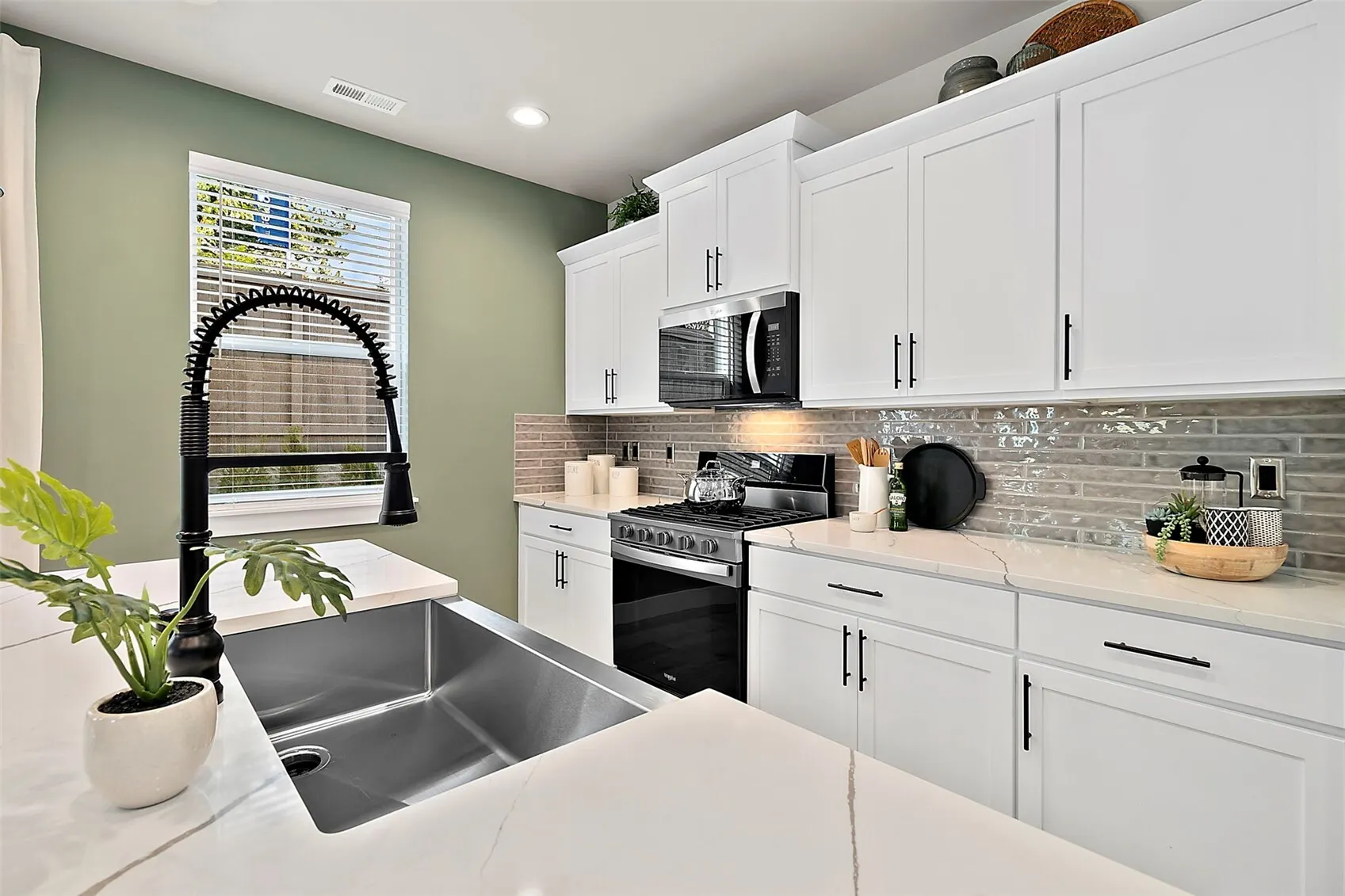 1820 241st Place SE #FG 02, Bothell, WA 98021
