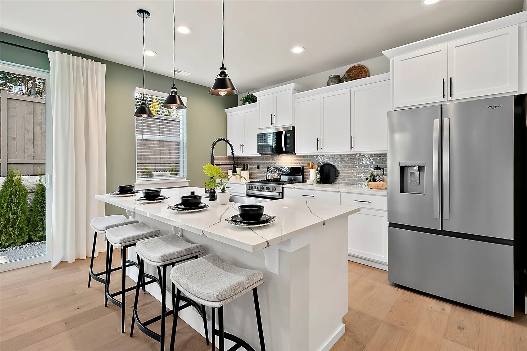 1820 241st Place SE #FG 02, Bothell, WA 98021