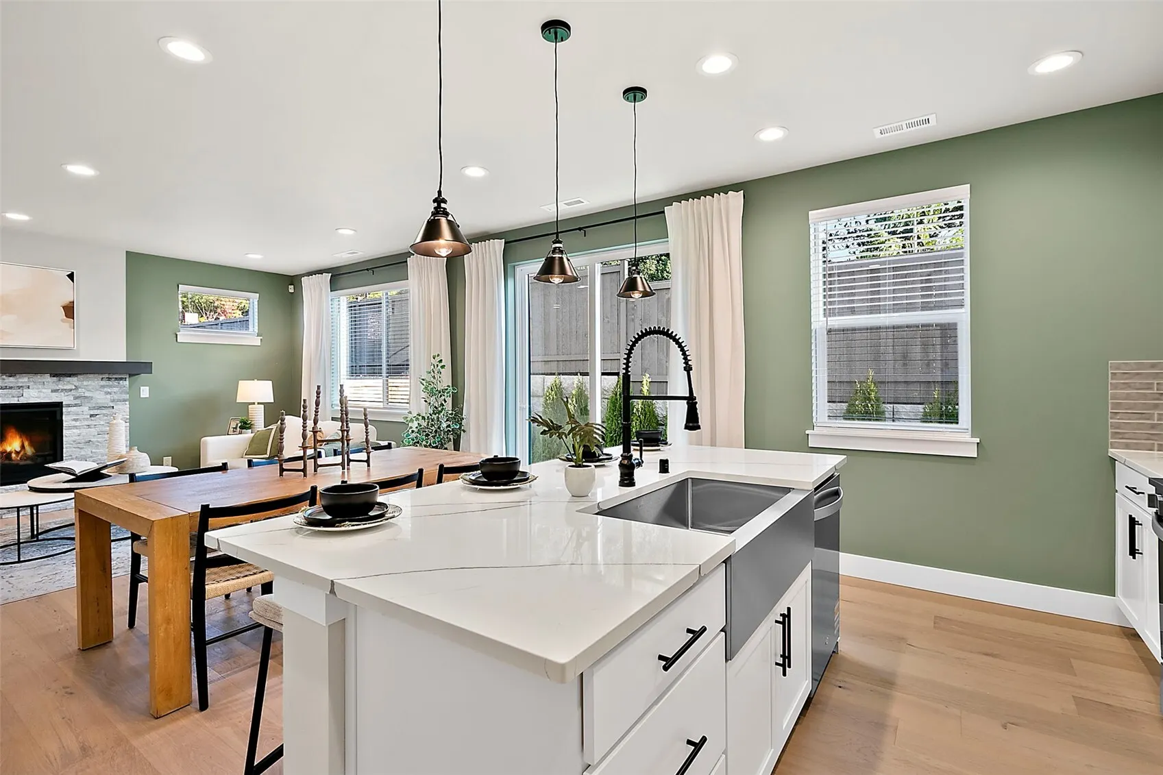 1820 241st Place SE #FG 02, Bothell, WA 98021