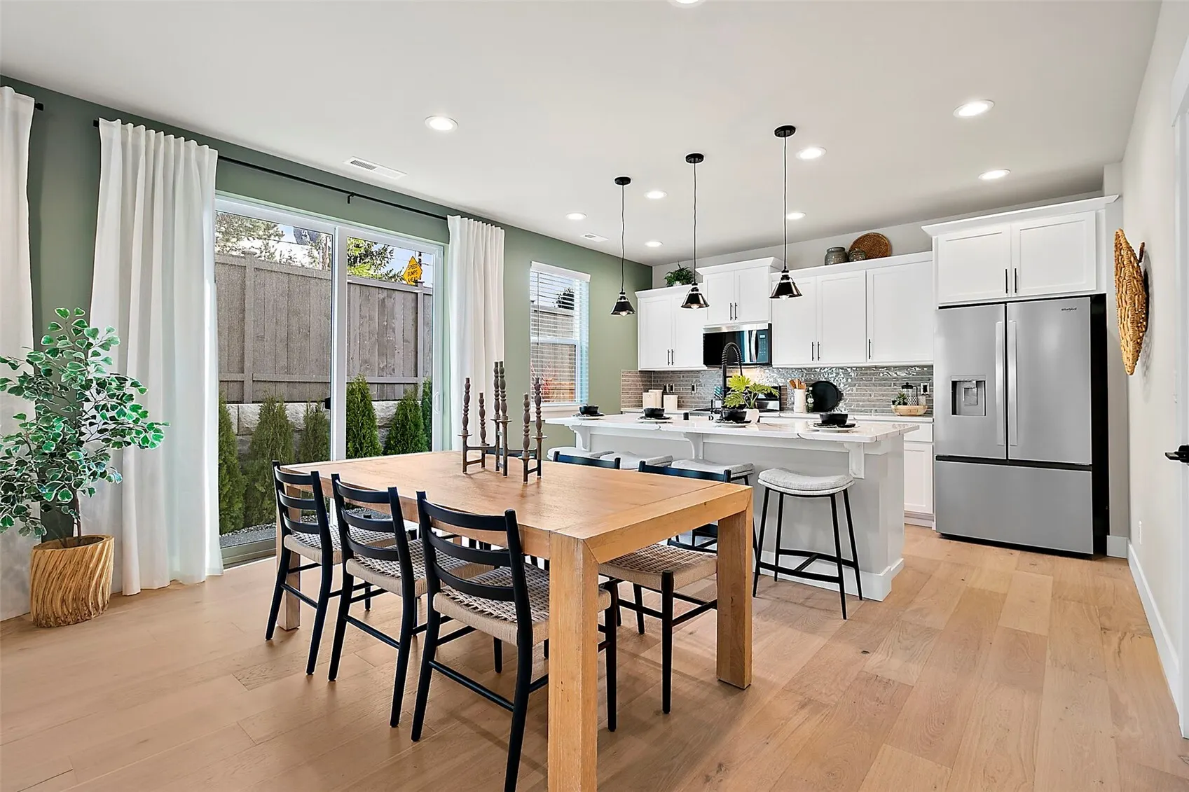 1820 241st Place SE #FG 02, Bothell, WA 98021