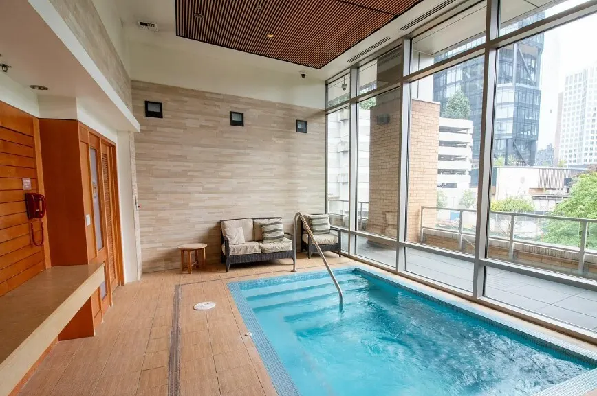 10660 NE 9th Place , Bellevue, WA 98004