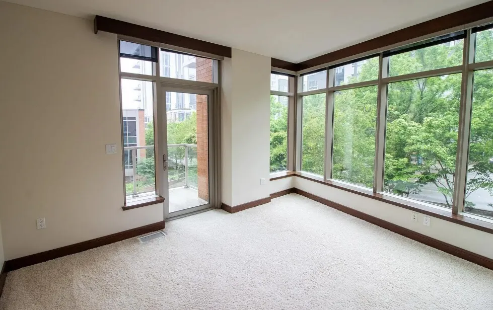 10660 NE 9th Place , Bellevue, WA 98004