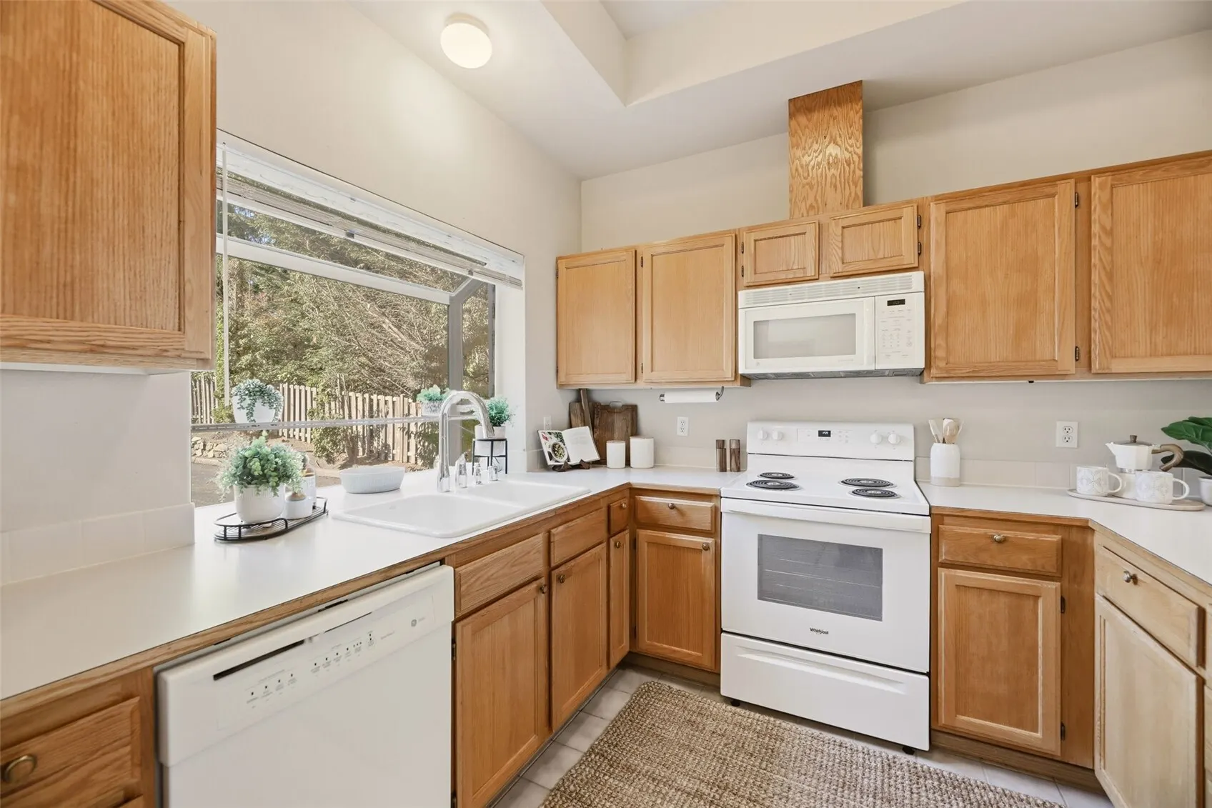20901 Cypress Way #13, Lynnwood, WA 98036