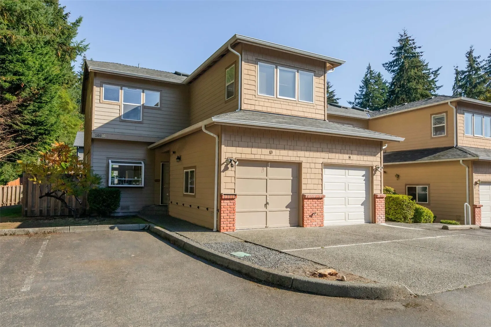 20901 Cypress Way #13, Lynnwood, WA 98036