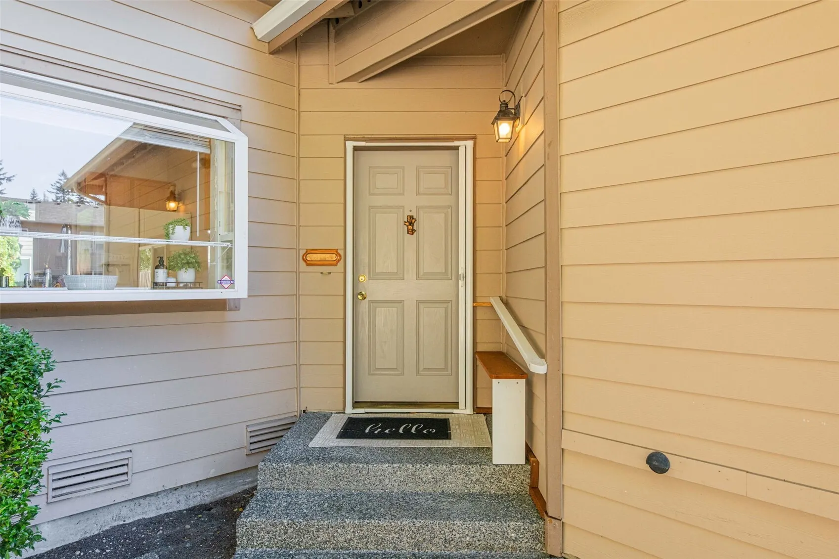 20901 Cypress Way #13, Lynnwood, WA 98036