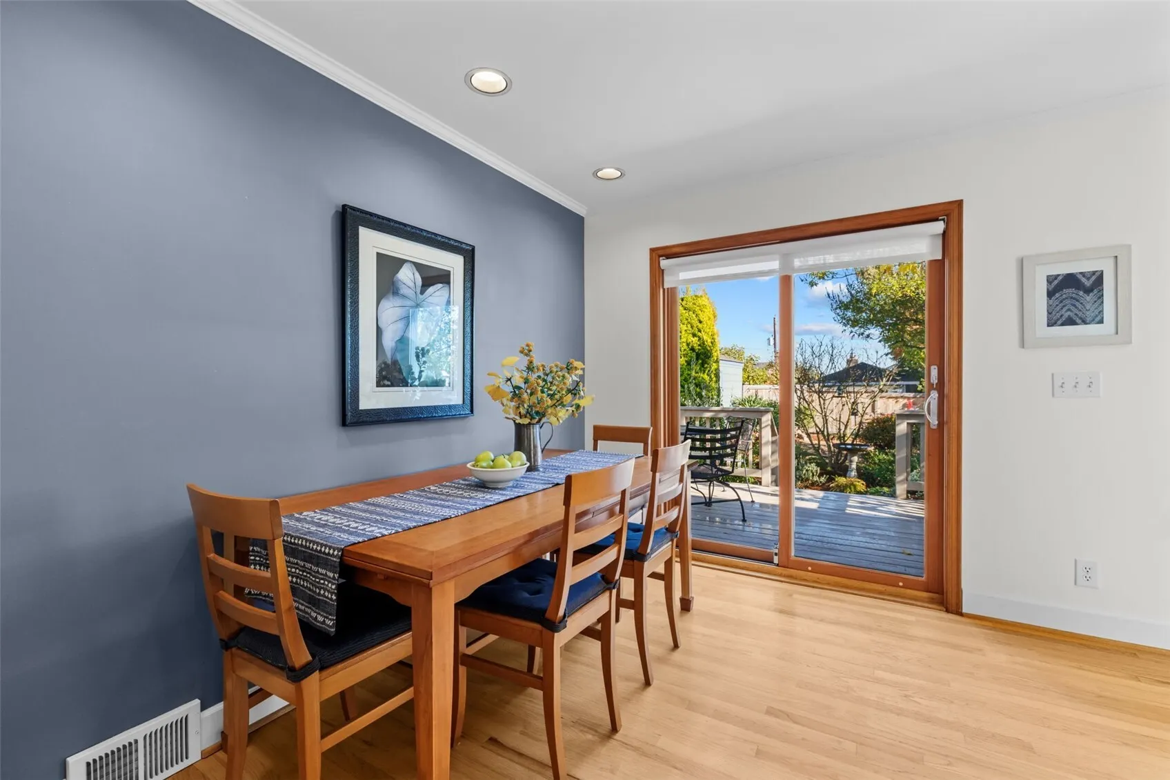 7530 31st Avenue NW, Seattle, WA 98117