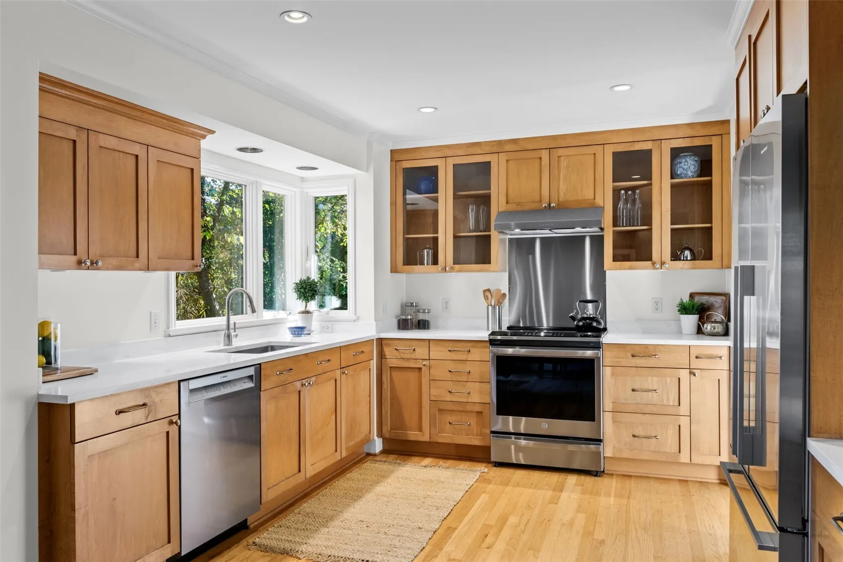 7530 31st Avenue NW, Seattle, WA 98117