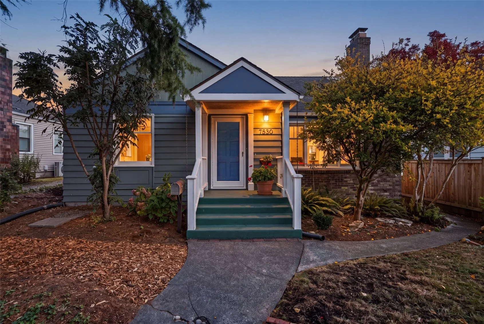 7530 31st Avenue NW, Seattle, WA 98117