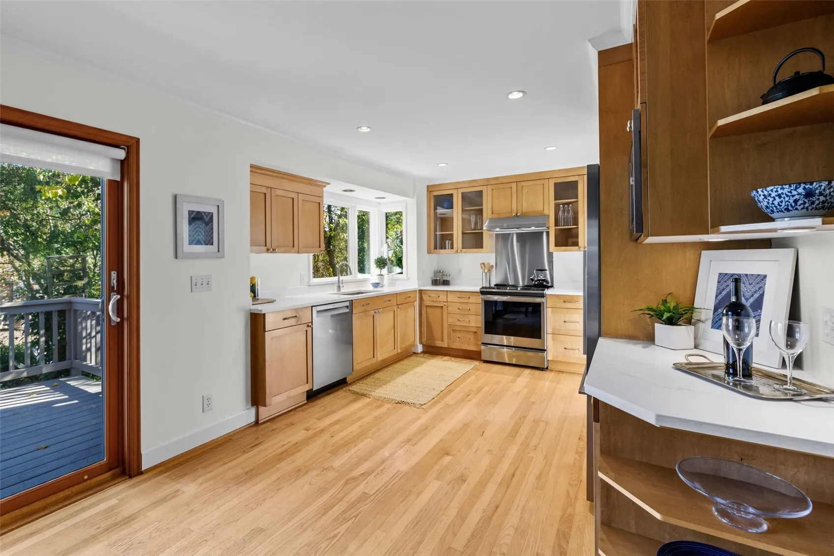 7530 31st Avenue NW, Seattle, WA 98117