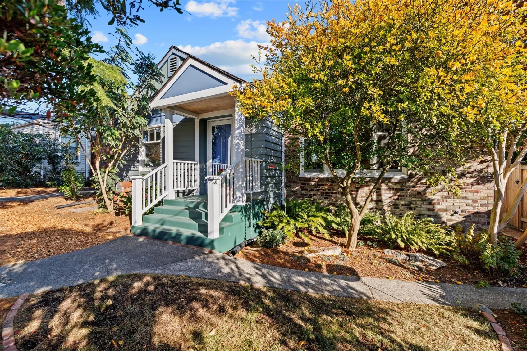 7530 31st Avenue NW, Seattle, WA 98117