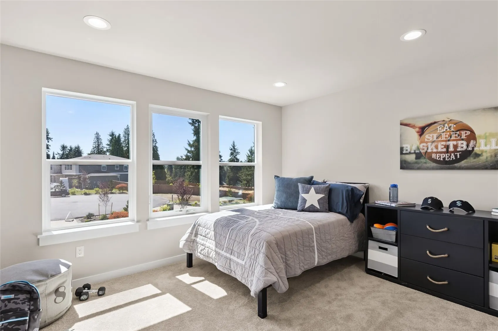 4994 237th Court SE #13, Issaquah, WA 98029