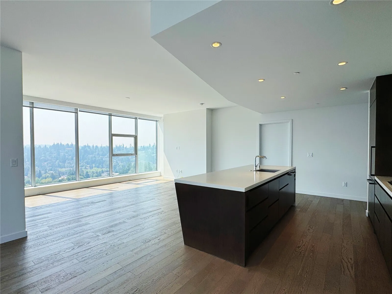 188 Bellevue Way NE #1905, Bellevue, WA 98004