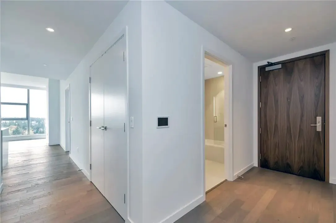 188 Bellevue Way NE #1905, Bellevue, WA 98004