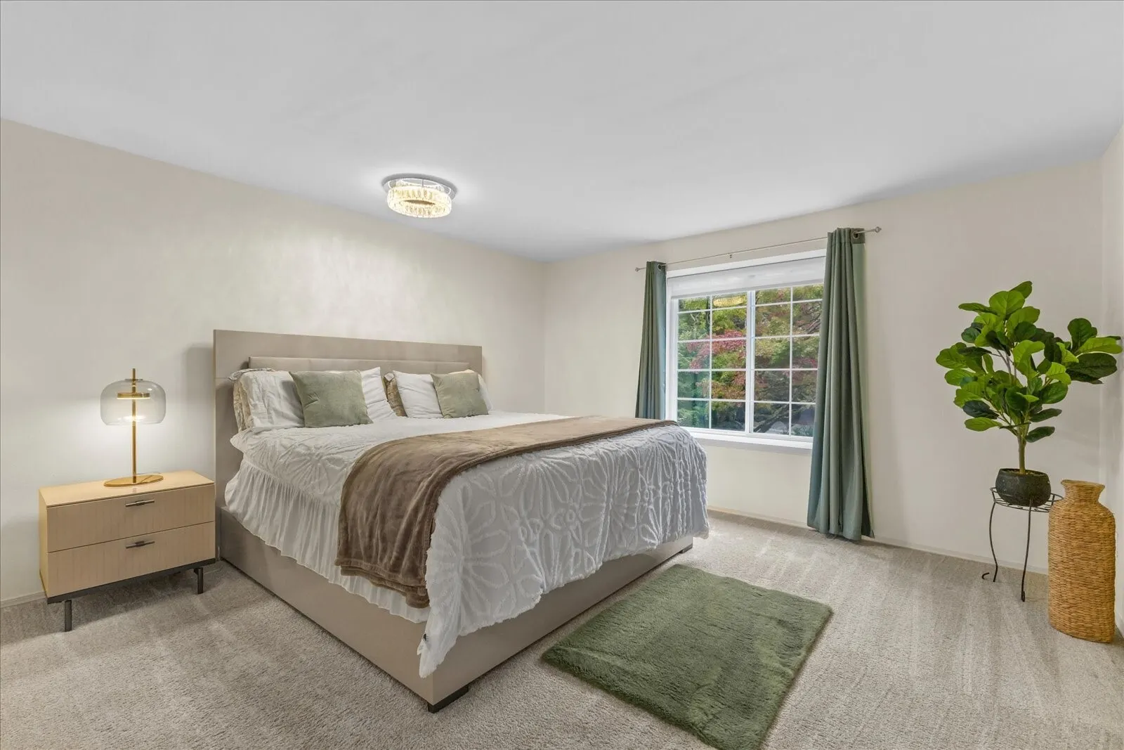 17319 213th Avenue NE, Woodinville, WA 98077